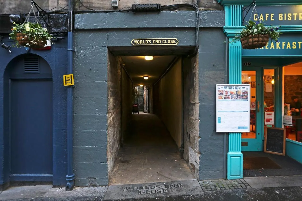 Joivy Modern And Airy Flat On The Historic Royal Mile Apartment Edinburgh
